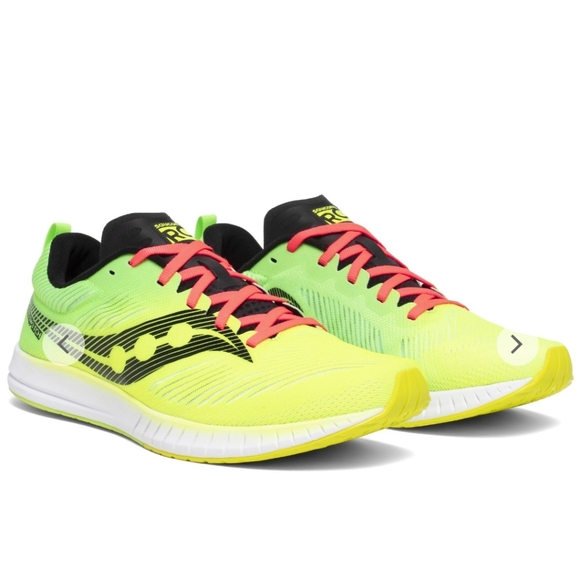 NIB Saucony Racing Fastwitch 9